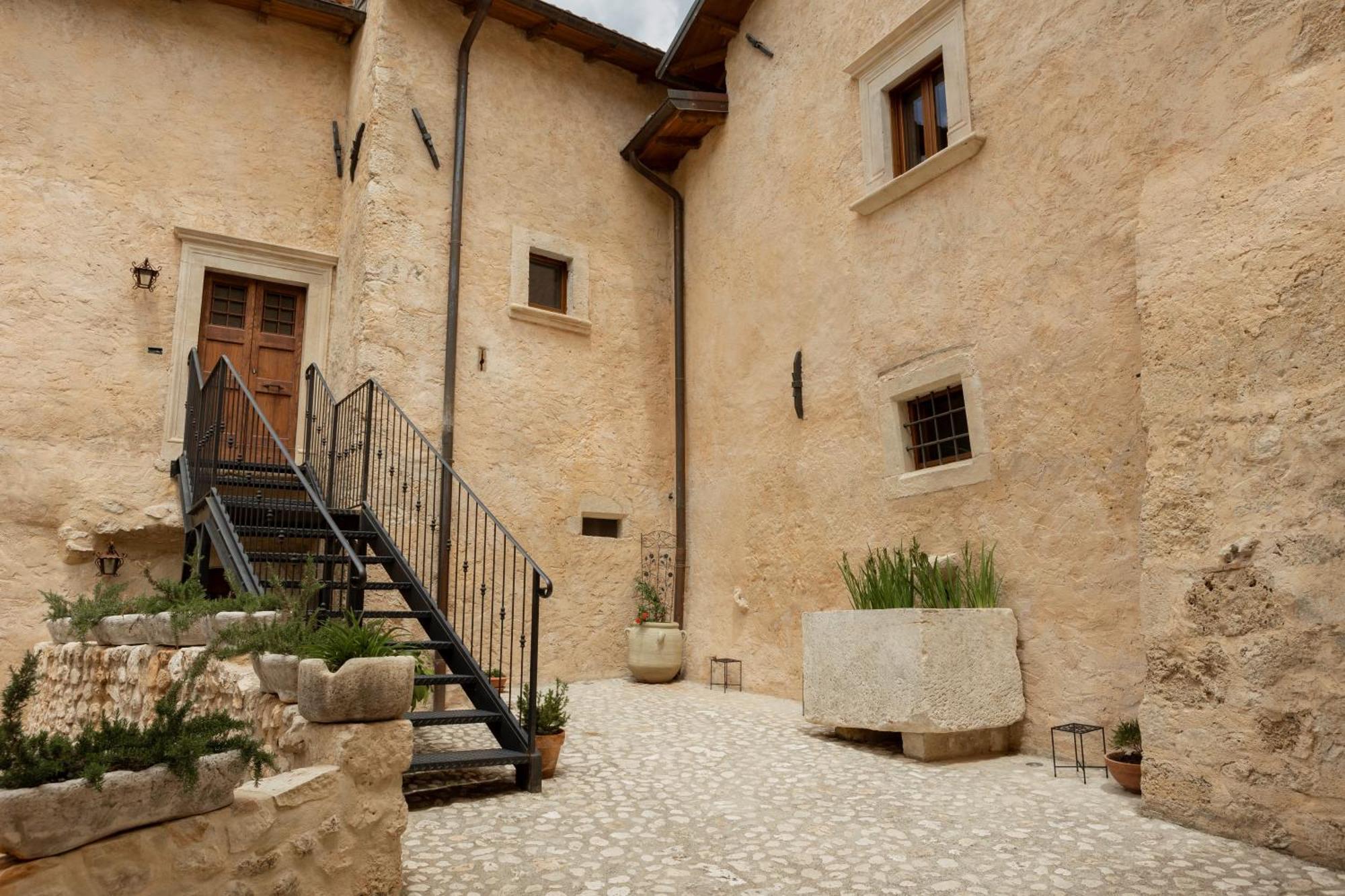 Bed and Breakfast Palazzo Pirro Dimora Storica Acciano Zewnętrze zdjęcie